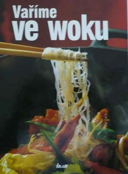 Vaříme ve woku.